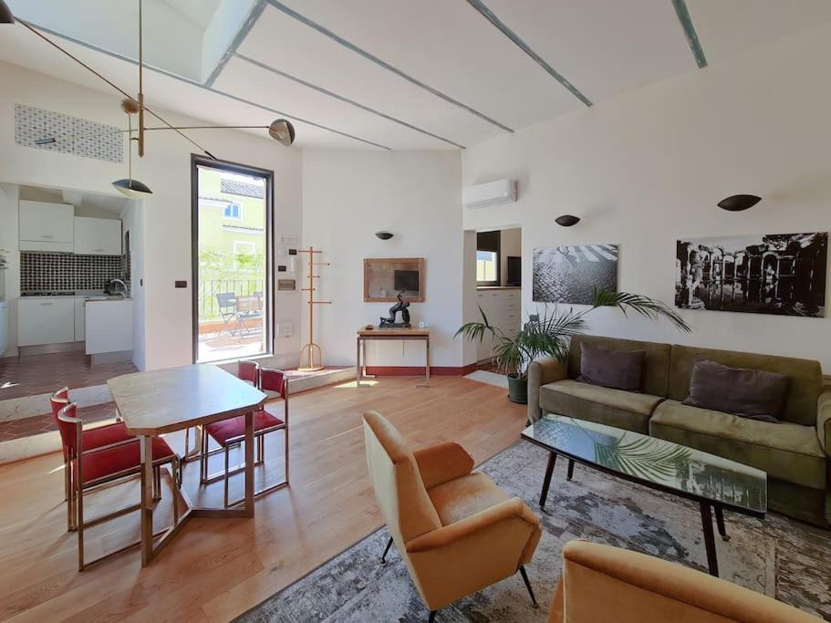 Boutique Penthouse With Terrace, Spanish Steps Rzym Zewnętrze zdjęcie